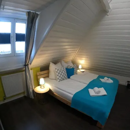 Stilvolle Altbauwohnung, Schlaf & Gut Apartamento