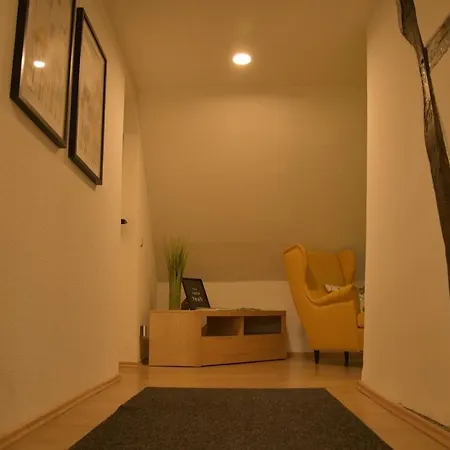 Stilvolle Altbauwohnung, Schlaf & Gut * Hoehr-Grenzhausen