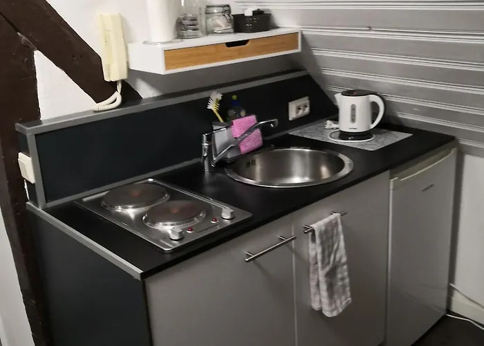 Stilvolle Altbauwohnung, Schlaf & Gut 아파트